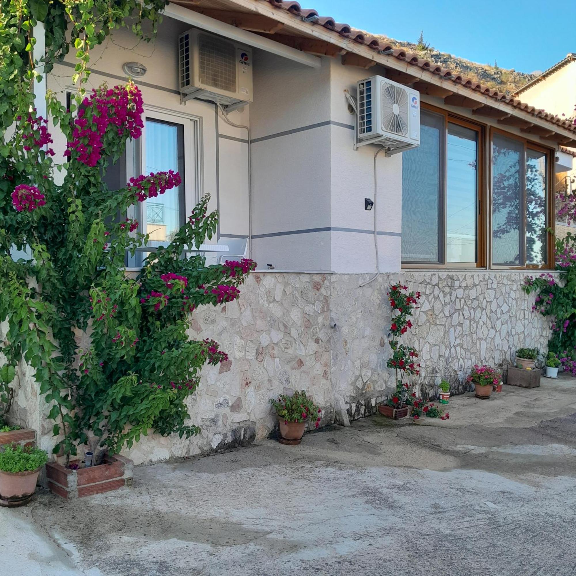 Denni'S Home Sarandë Exterior foto